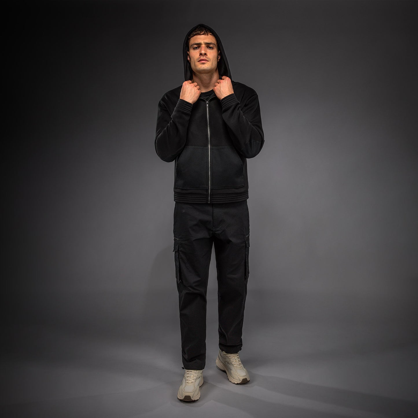 Venum Urban Gi フルジップパーカー – ブラック