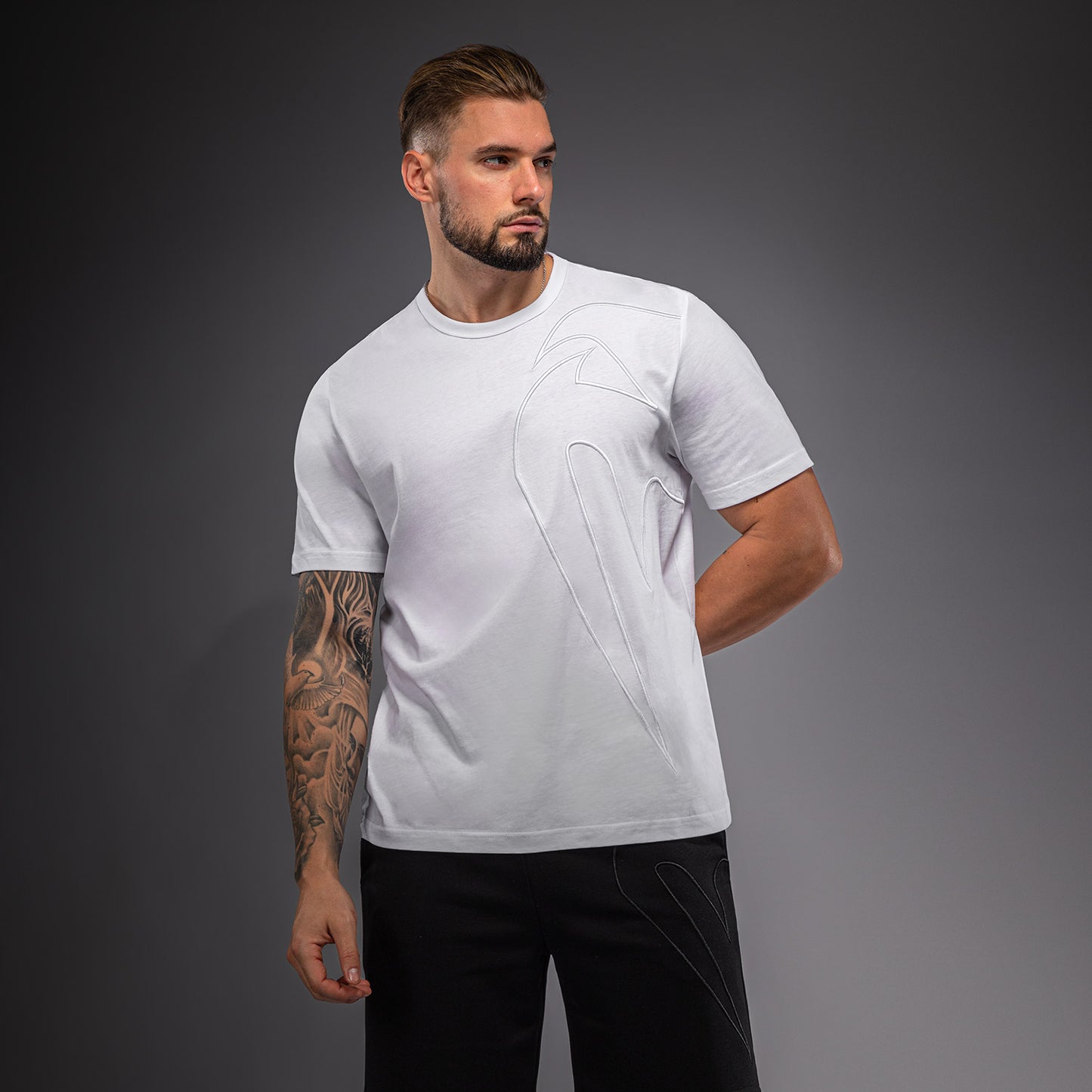 Venum Giant 3D Tシャツ – ホワイト