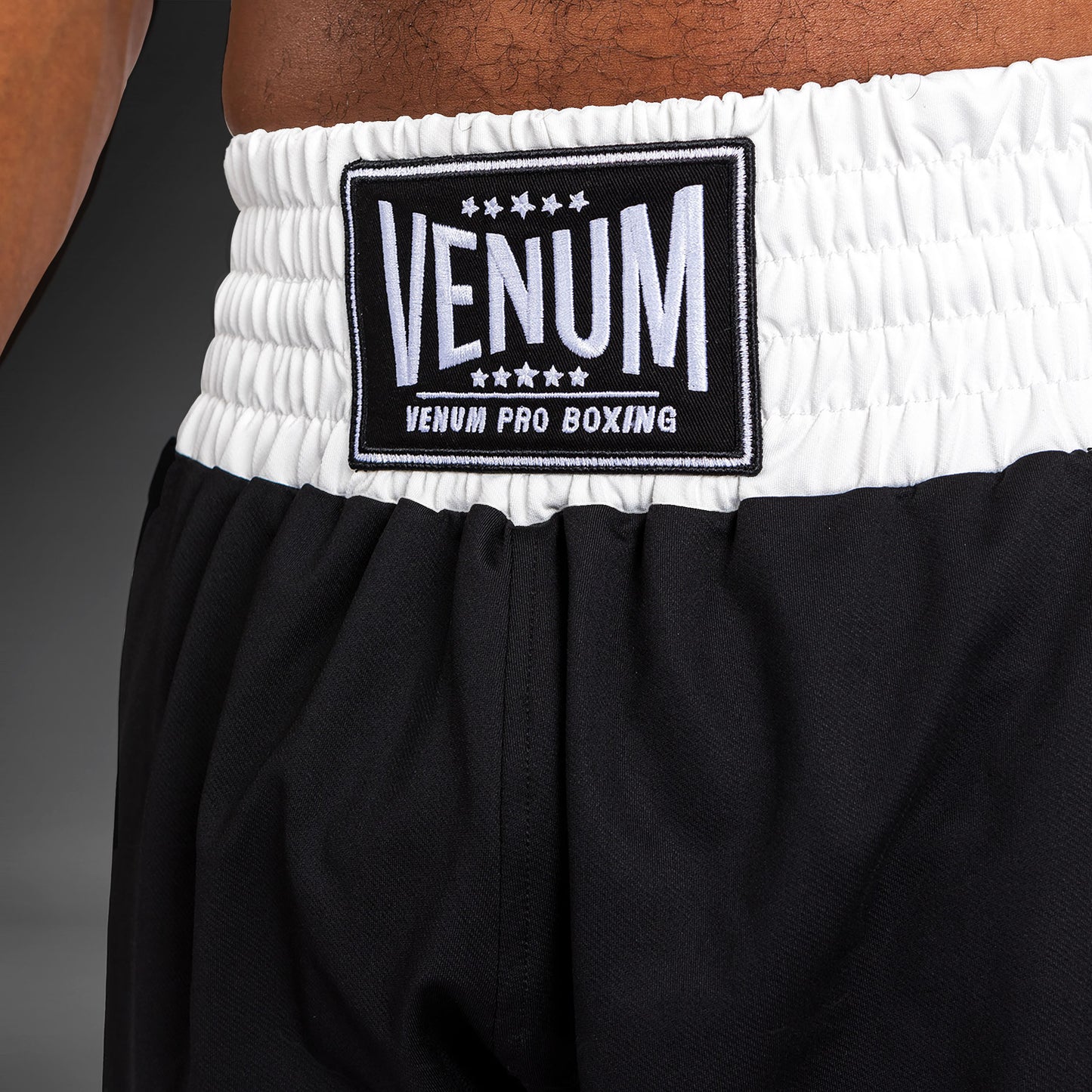 Venum Classic ボクシング・ショーツ - ブラック／ホワイト