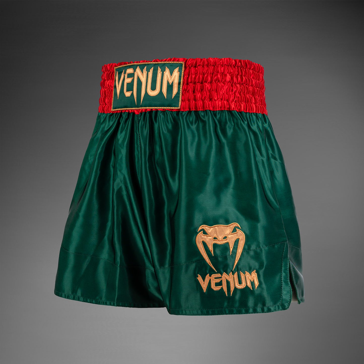 Venum Classic Muay Thai ショーツ - ディープフォレストグリーン