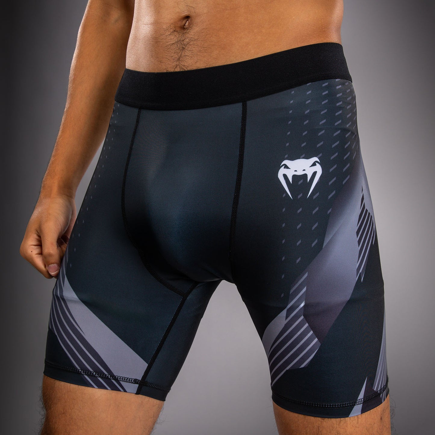 Venum No-Gi 6.0 コンプレッションショーツ - ブラック/ホワイト