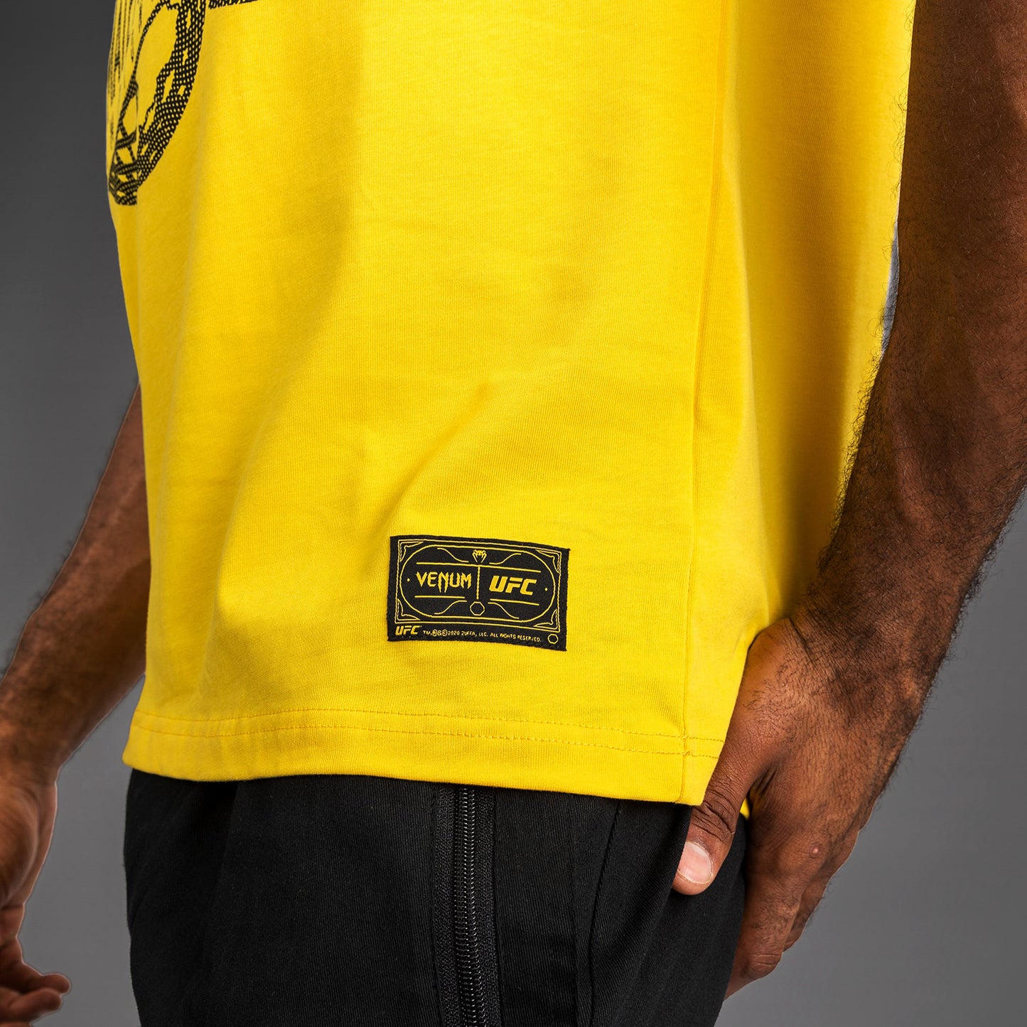 UFC by Venum ウルティマン Tシャツ - イエロー