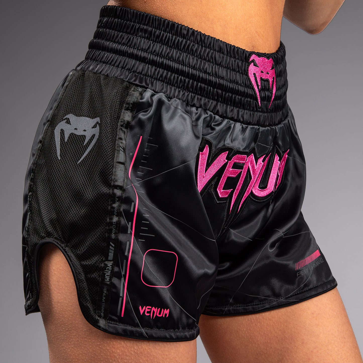 Venum Tactical XT 女性用ムエタイショーツ - ブラック/ストームグレー