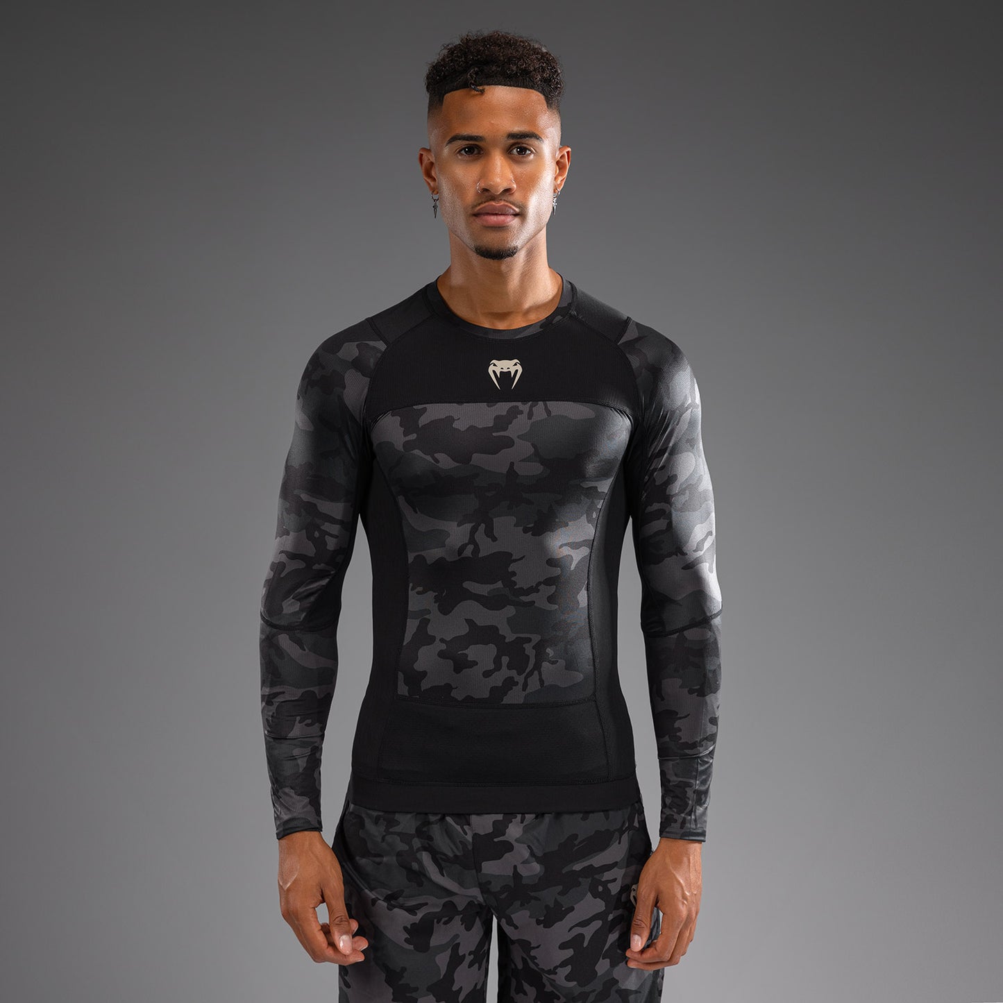 Venum G-Fit Air 長袖ラッシュガード メンズ - デジタルアーバンカモ