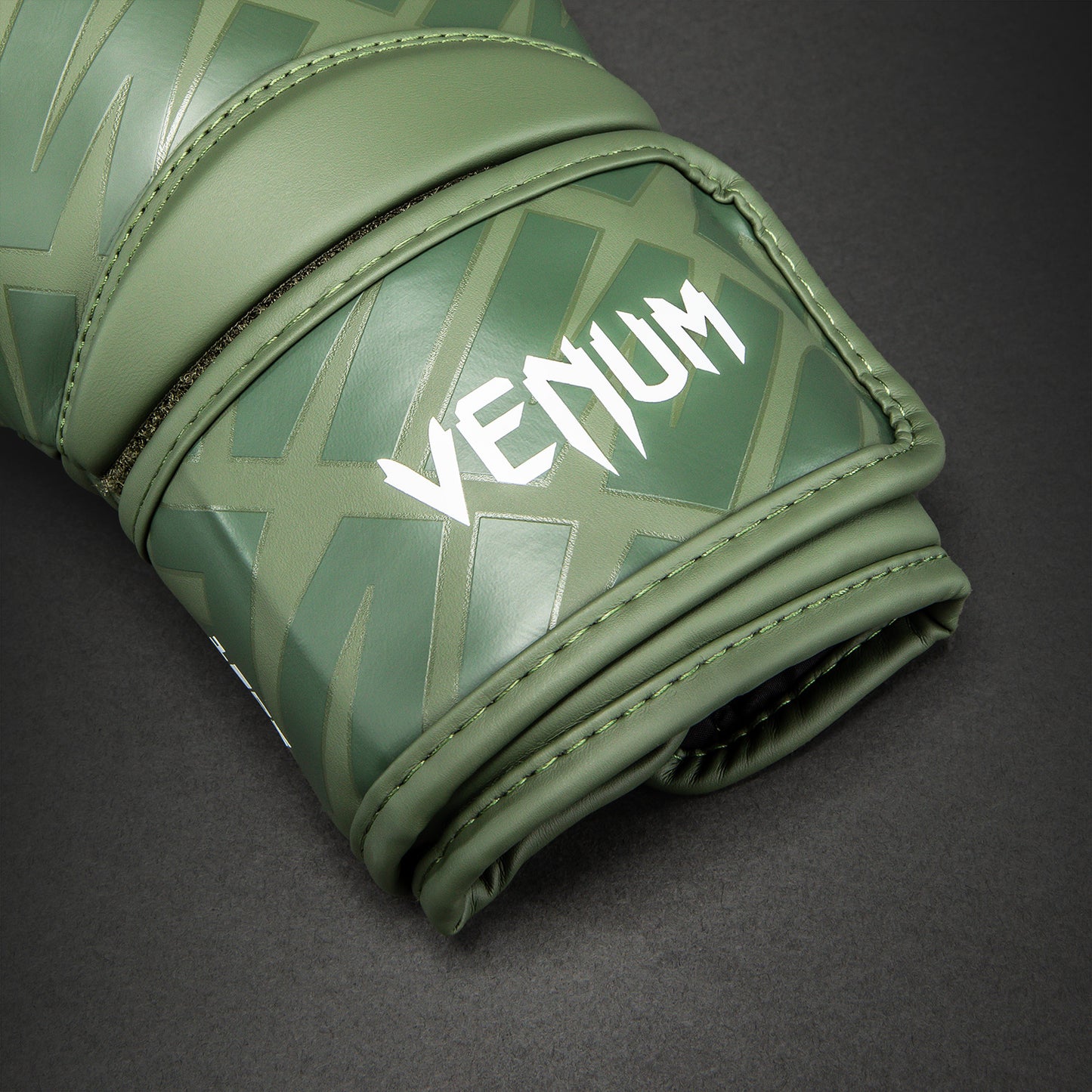 Venum Contender 1.5 XT 3D ボクシンググローブ - カーキ