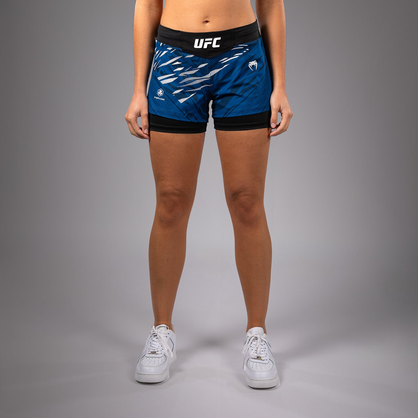 UFC Fusion by Venum Authentic Fight Night レスリングショーツ（女性用） - ブルー