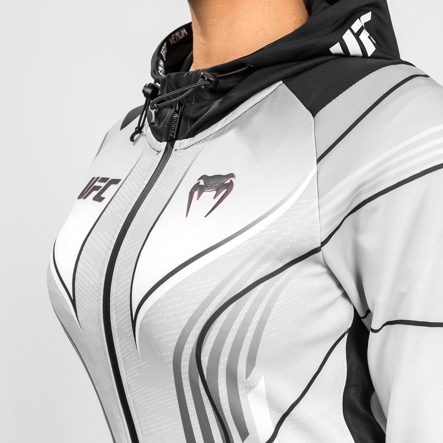 UFC Venum Authentic Fight Night 2.0 Women's Walkout Hoodie - ホワイト