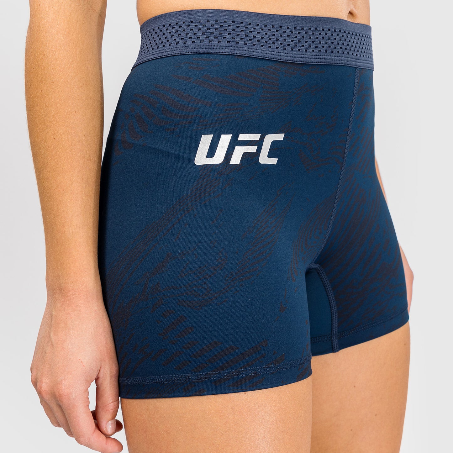 UFC Fusion by Venum Fight Week ヴァレトゥードショーツ（女性用） - オーシャニックブルー