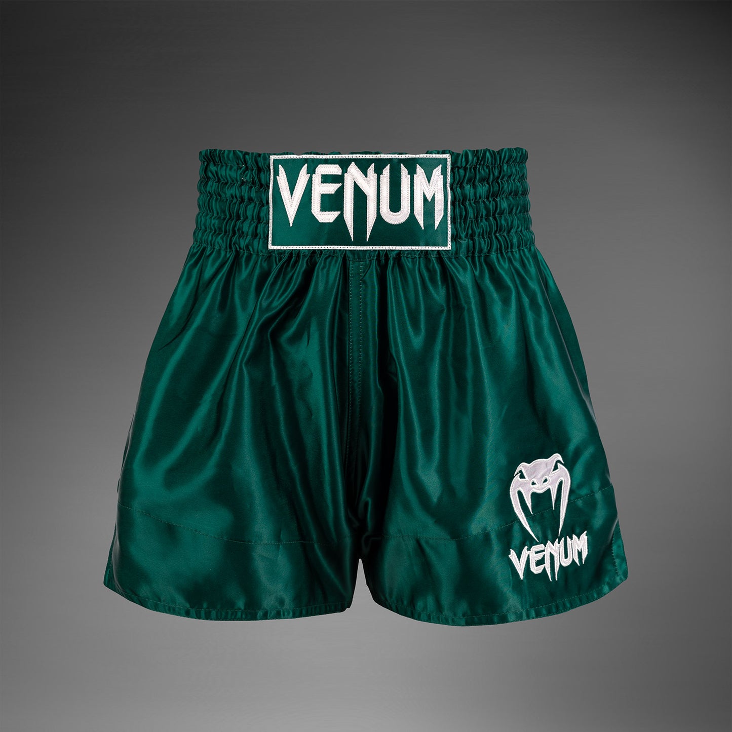 Venum Classic Muay Thai ショーツ - フォレスト・グリーン