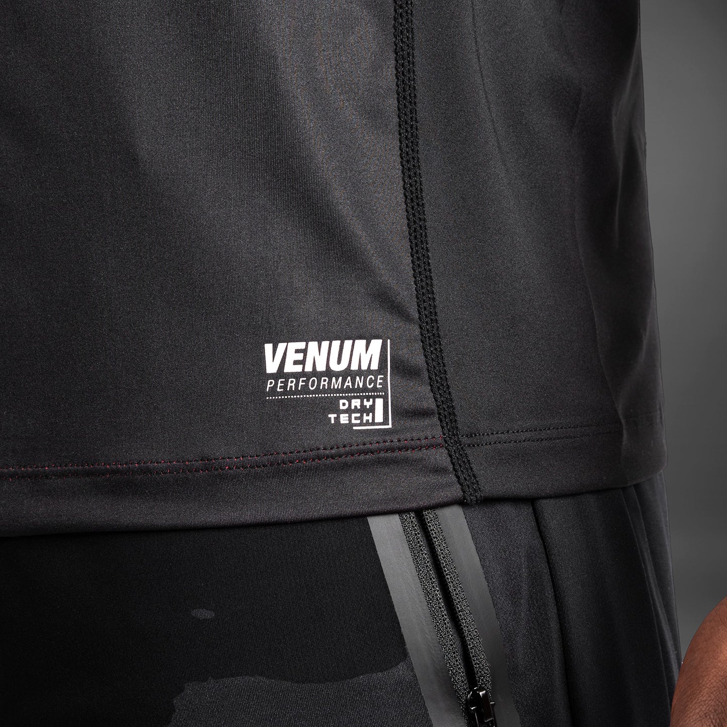 Venum Adrenaline メンズ ドライテック T シャツ - Red