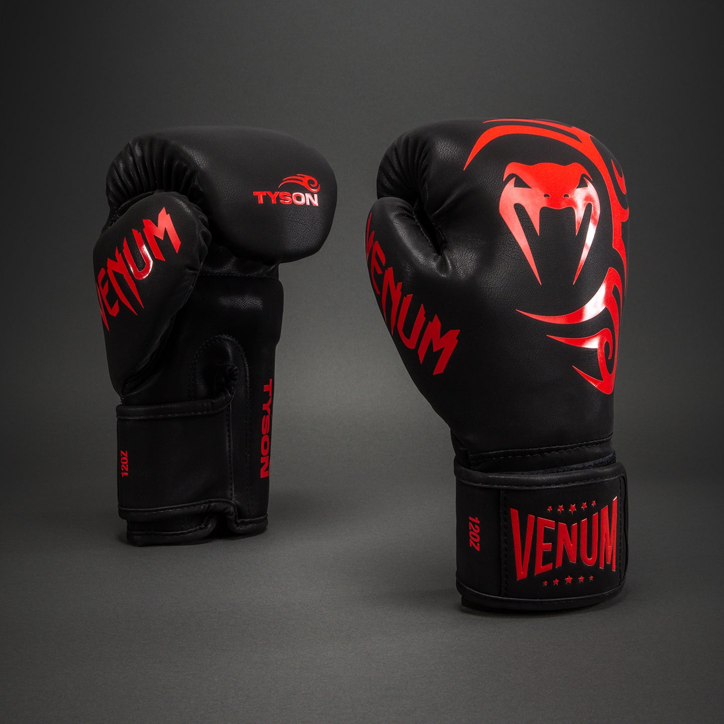 Venum Mike Tyson Replica ボクシンググローブ – ブラック/レッド