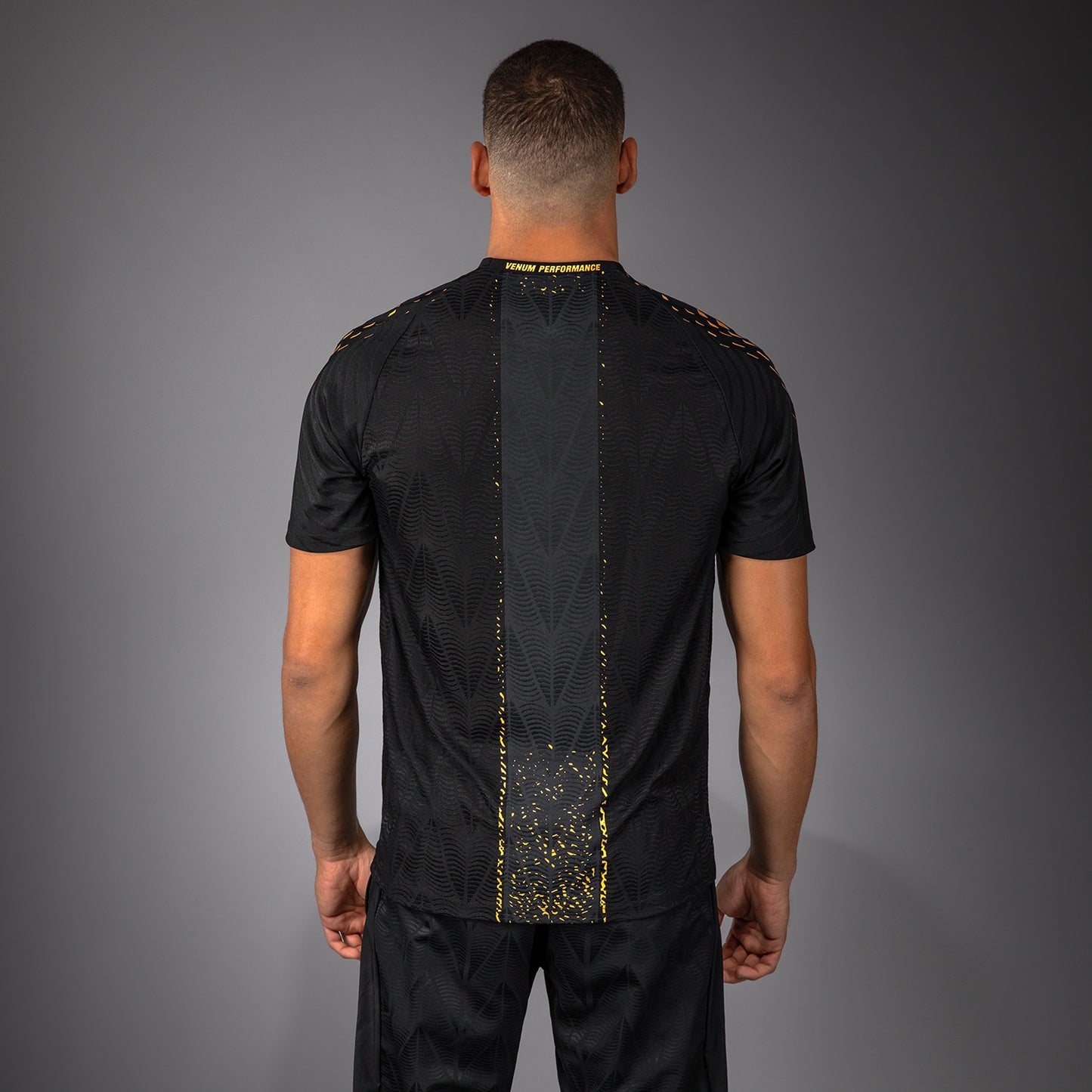 UFC Zenith by Venum Authentic Fight Night ウォークアウトジャージ オフィシャル メンズ - チャンピオン