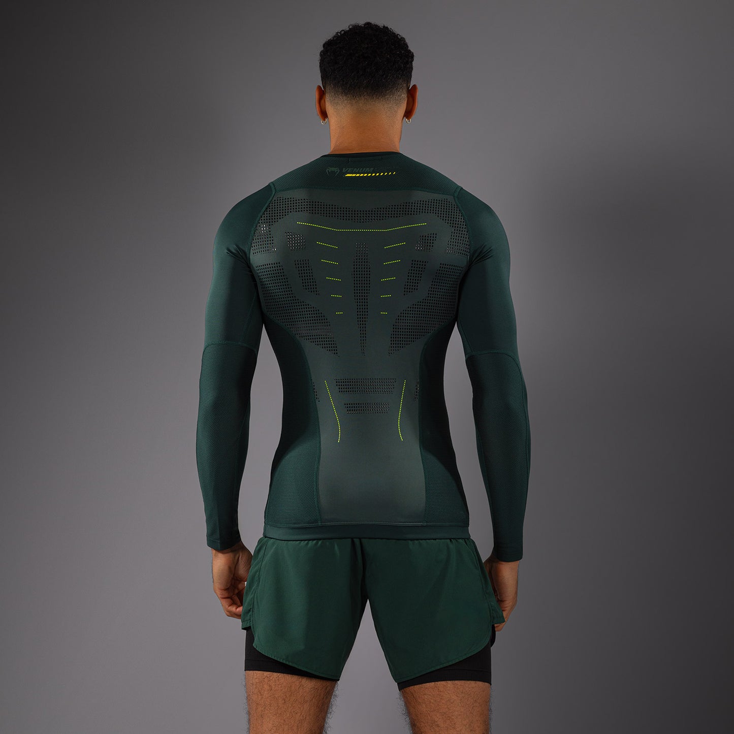 Venum Technical 3.0 ロングスリーブラッシュガード - フォレストグリーン