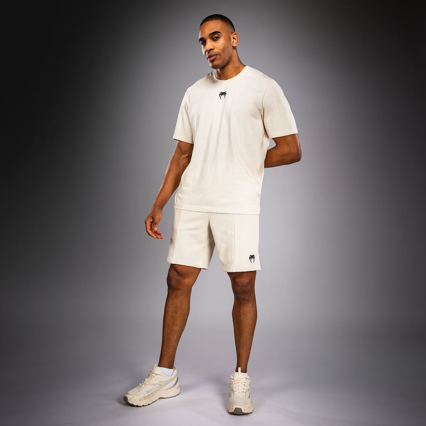 Venum Naga Tシャツ – オフホワイト