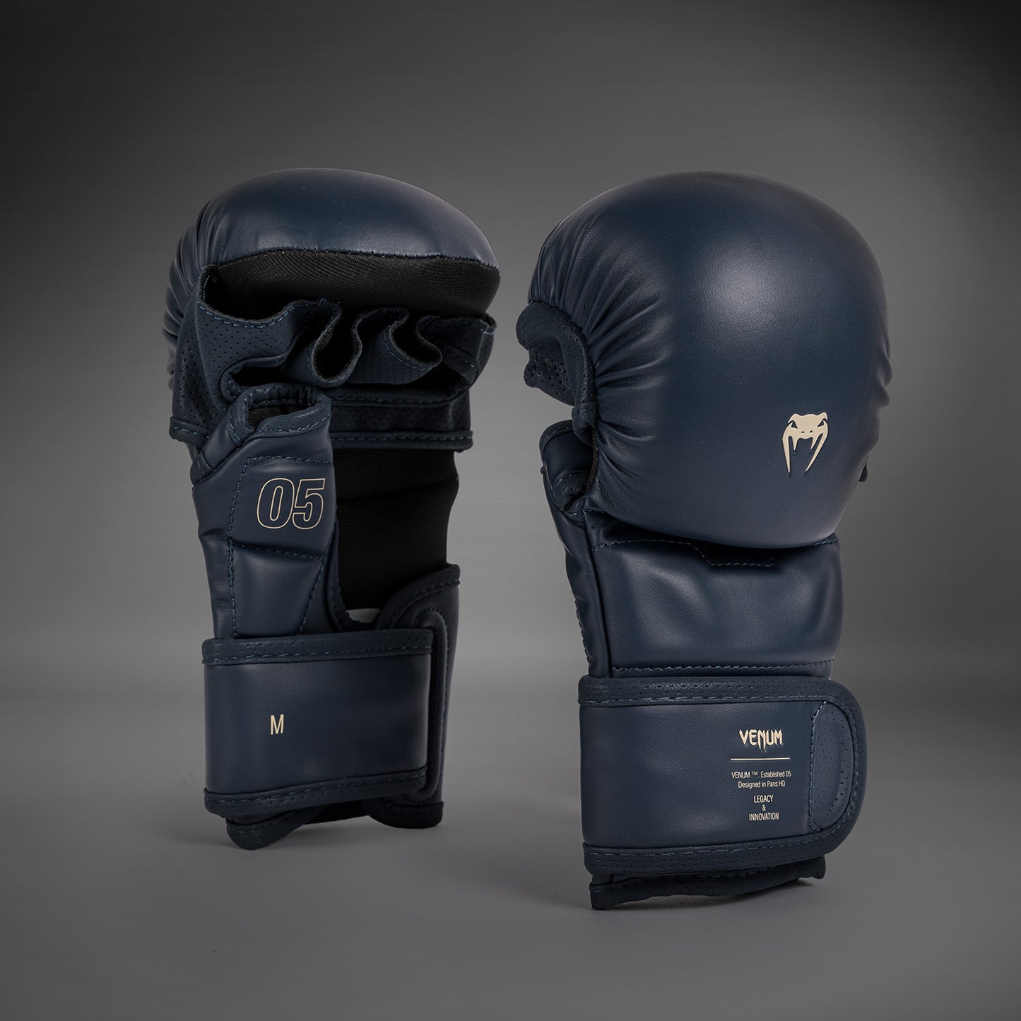 Venum Impact Evo MMAスパーリンググローブ - Icy Blue