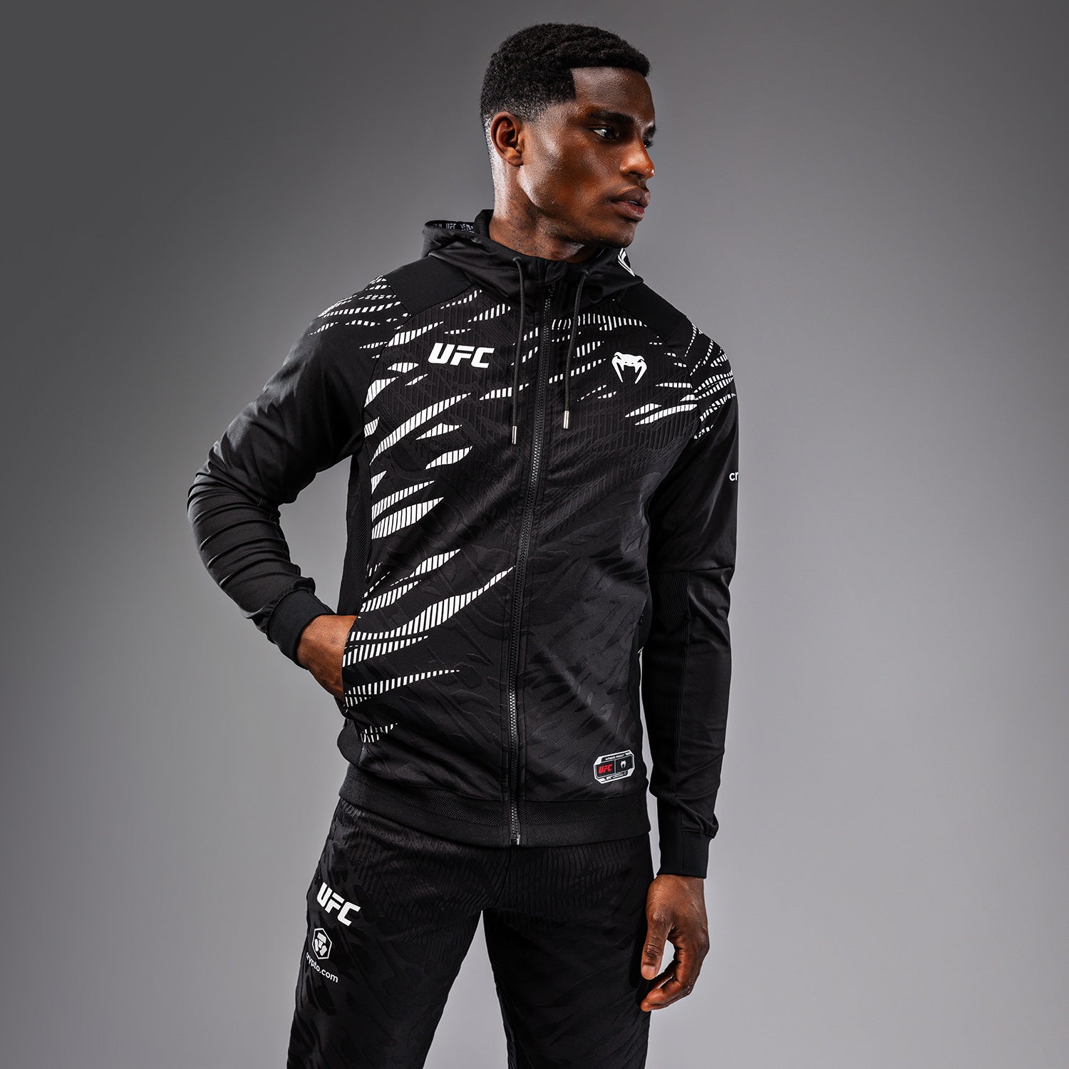 b040687fdbaec7db0b6d537e88e256