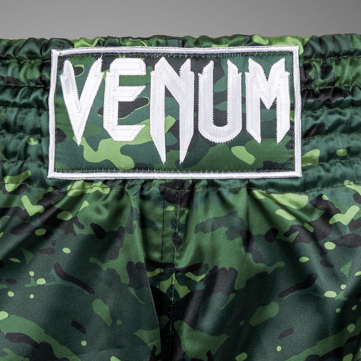 Venum Classic ムエタイショーツ - フォレストカモ