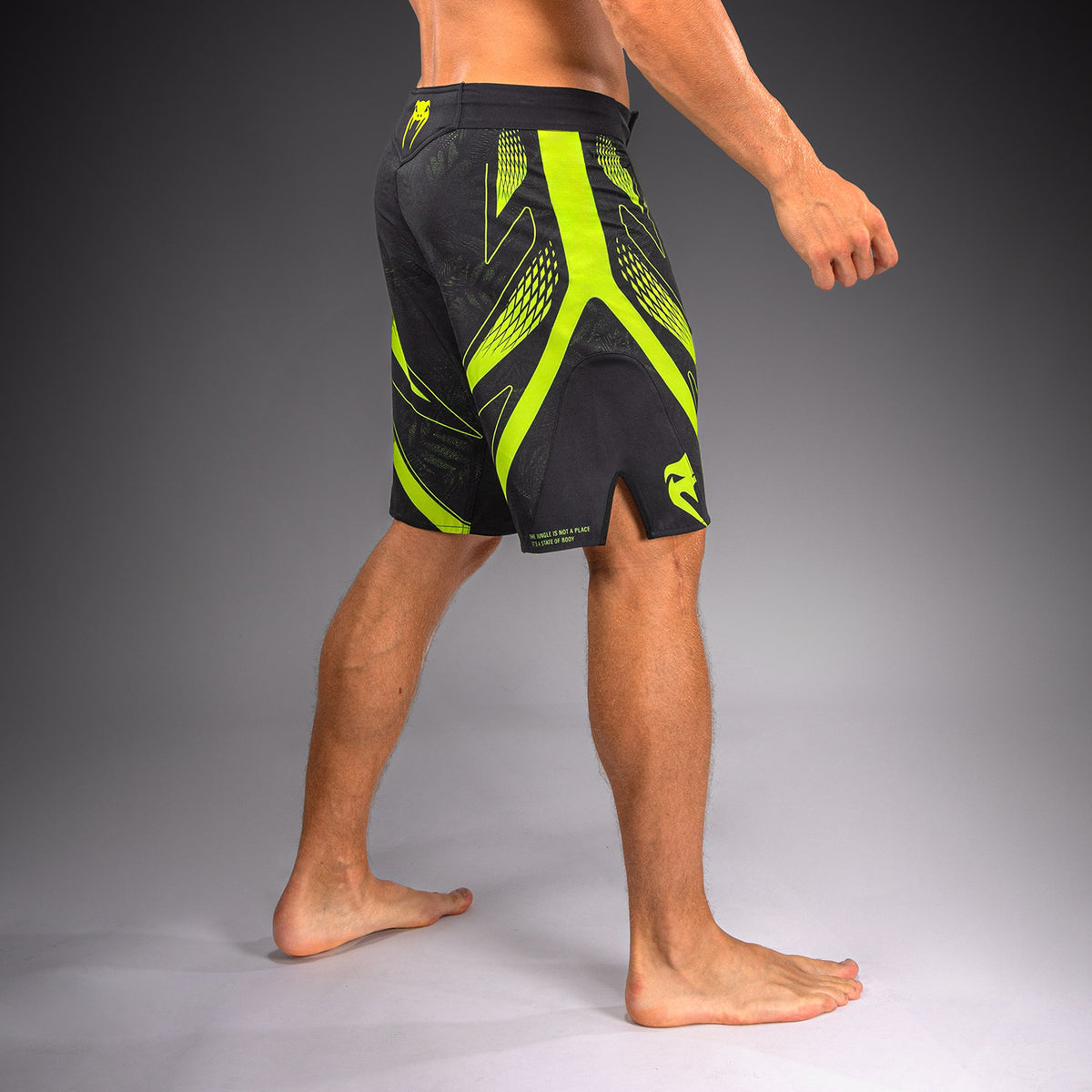 Venum Amazonia Reborn MMAショーツ - ブラック/グリーン