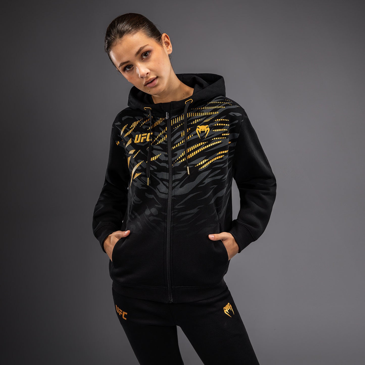 UFC Fusion by Venum Replica ジップ付きスウェットシャツ（女性用） - チャンピオン