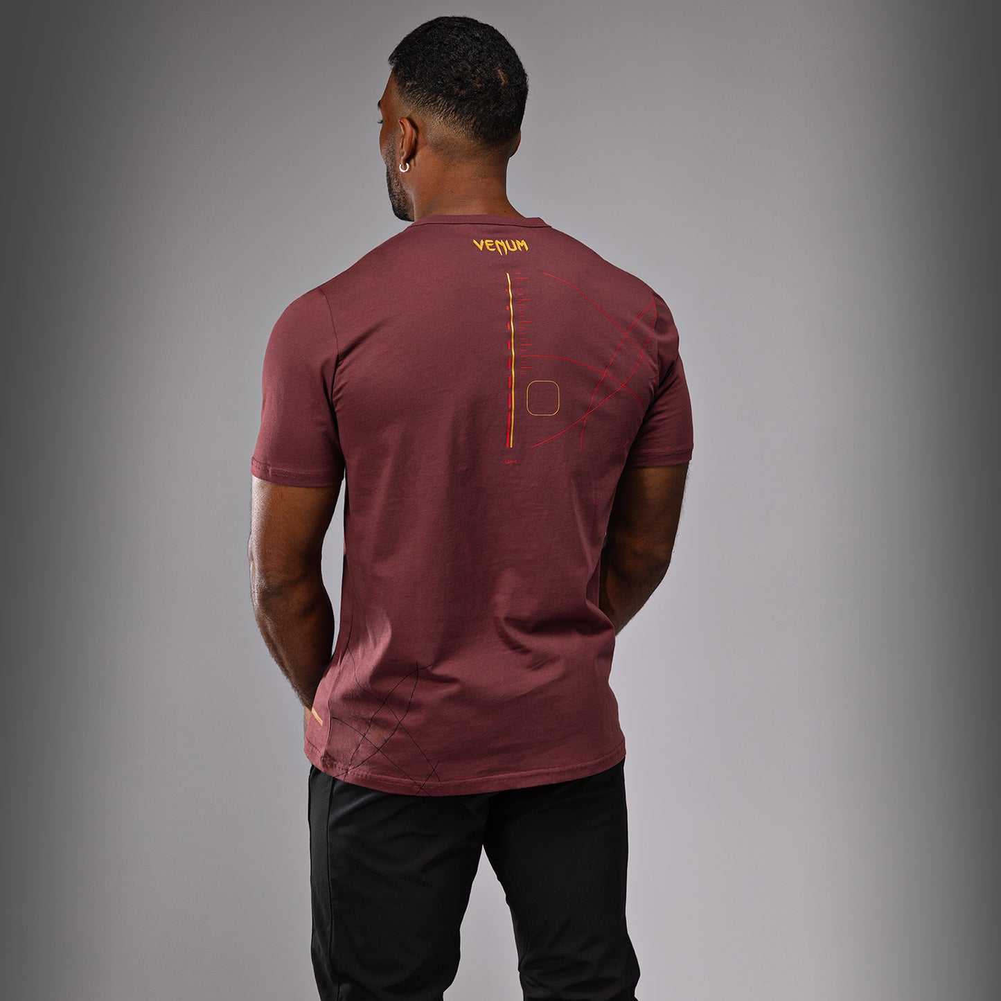 Venum Tactical XT メンズTシャツ - ブラック/バーガンディ/ゴールド