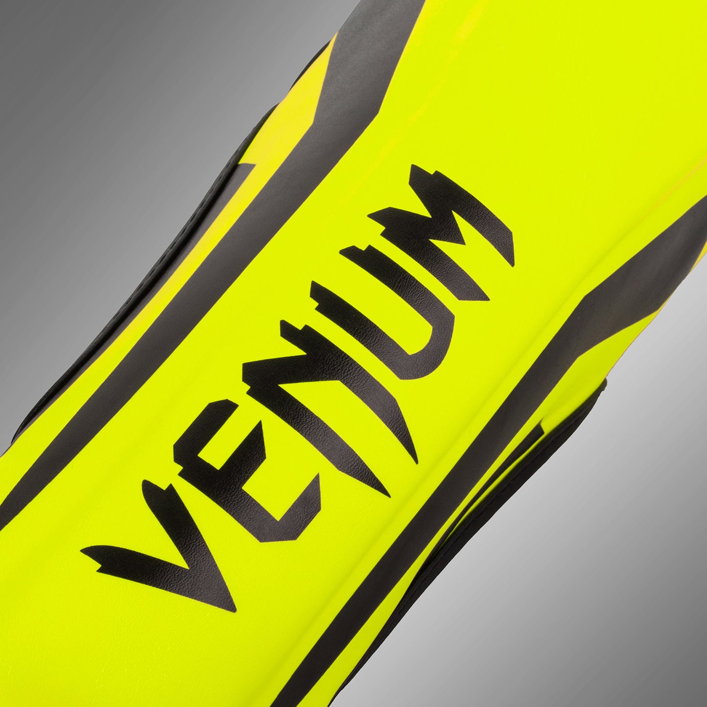 Venum Elite シンガード（子供用） - エクスクルーシブ