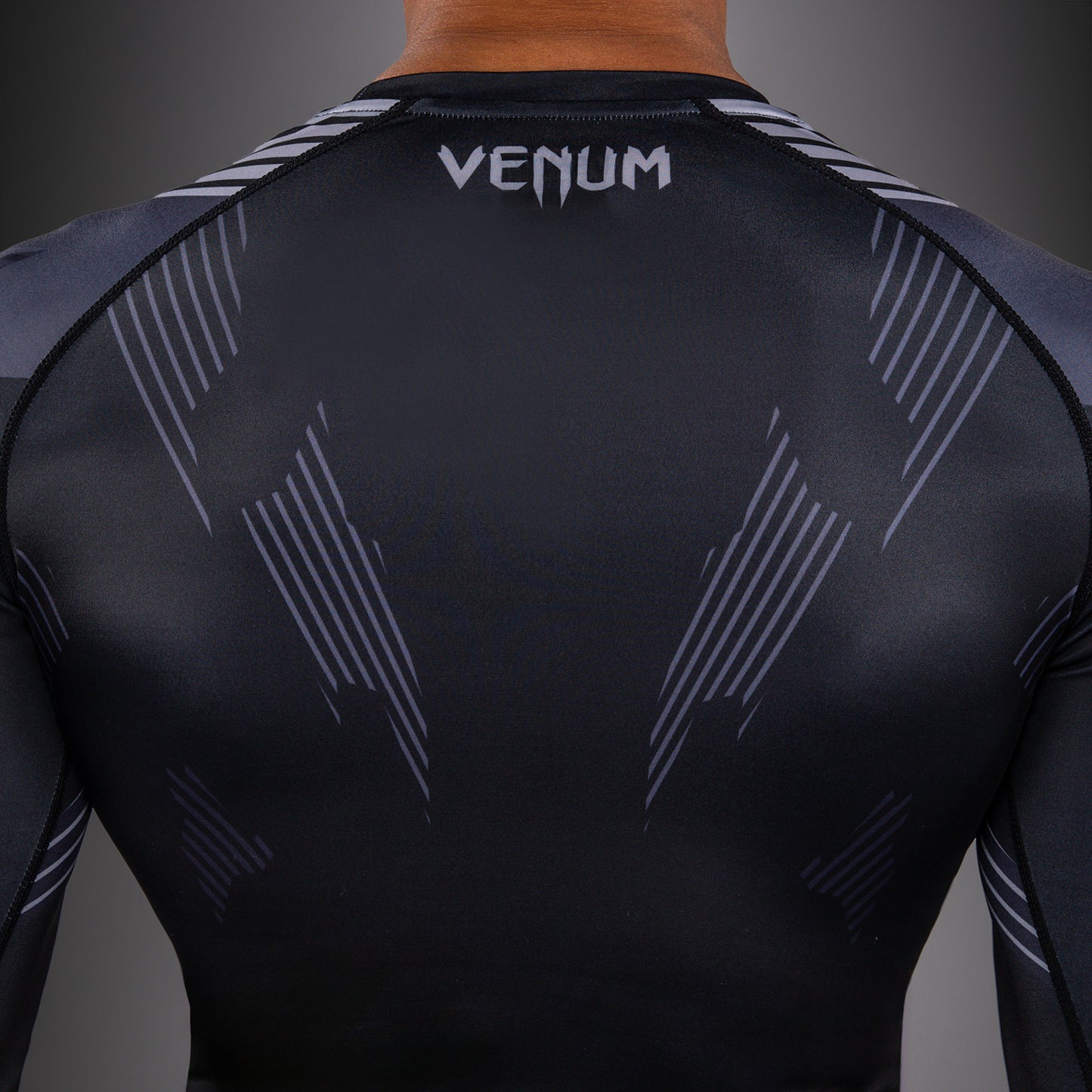 Venum No-Gi 6.0 長袖ラッシュガード ブラック/グレー