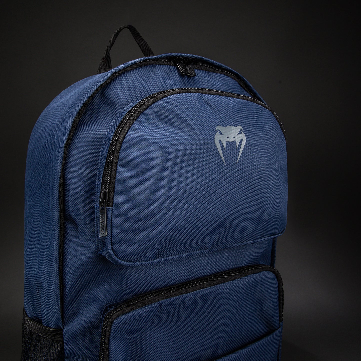 Venum Essential スポーツバッグ (24L) - ネイビーブルー