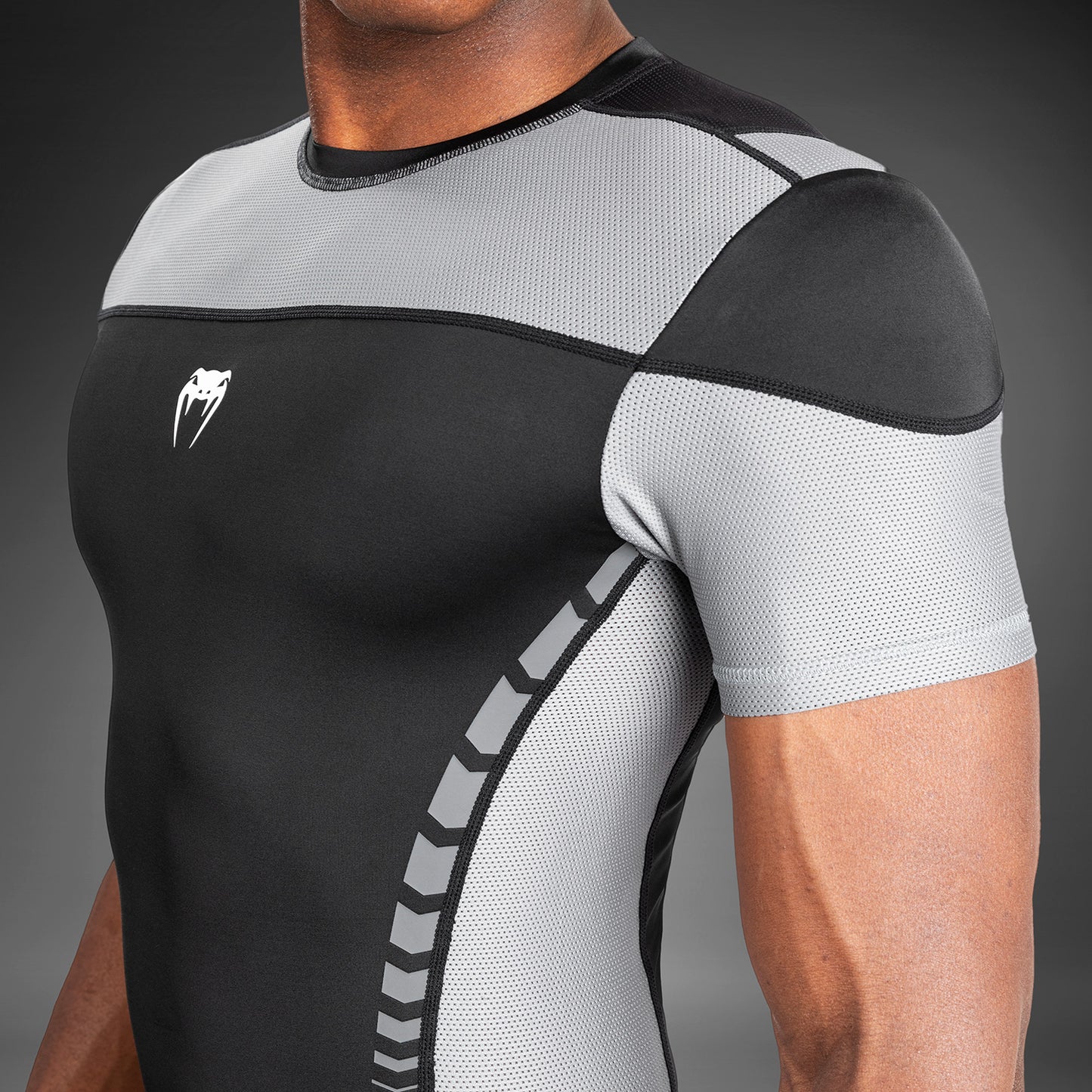 Venum Tempest メンズ ドライテックTシャツ - ベージュ/サンド
