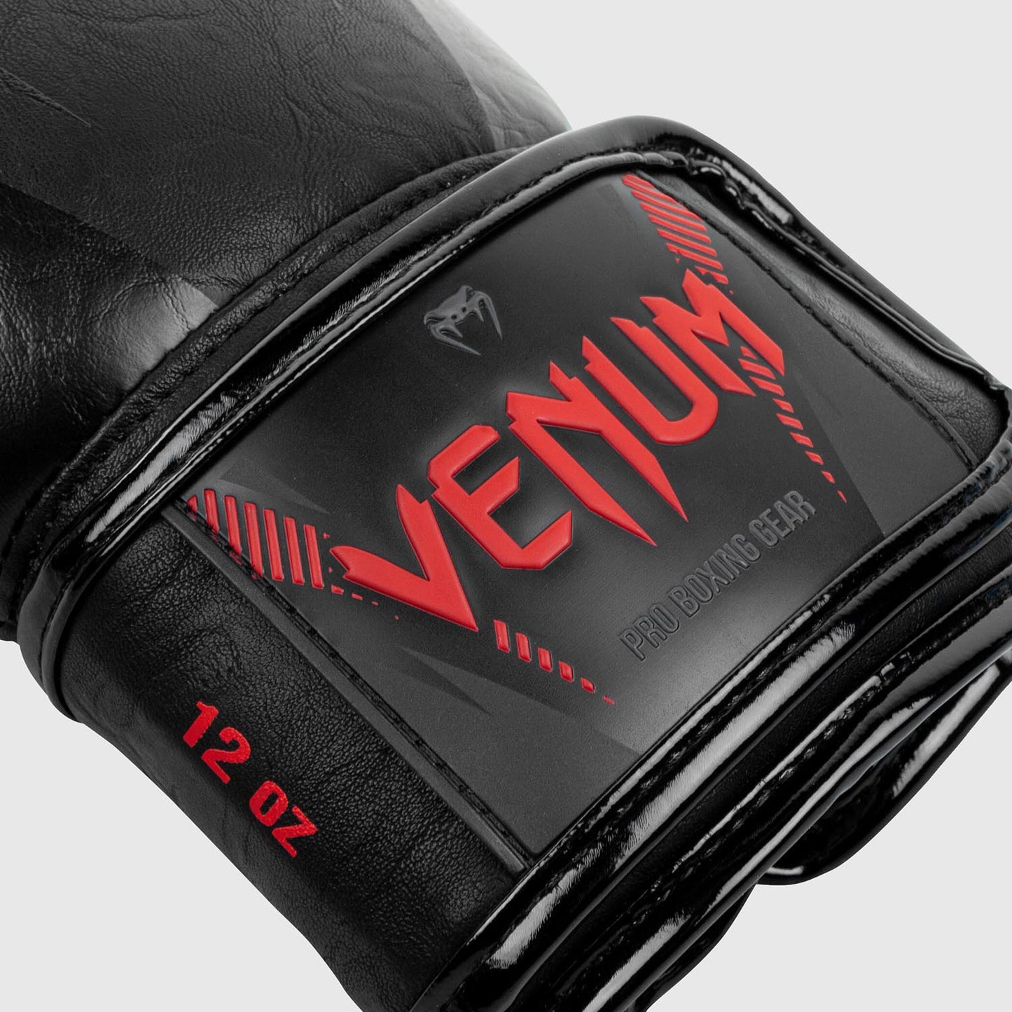 Venum Impact ボクシンググローブ