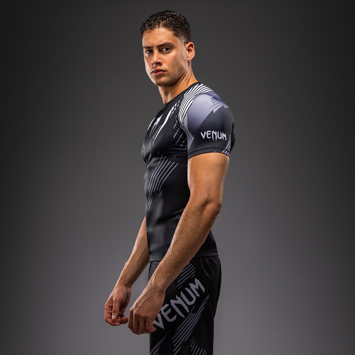 Venum No-Gi 6.0 半袖ラッシュガード ブラック/ホワイト