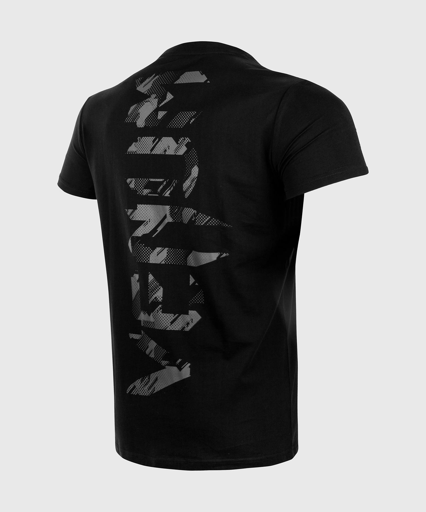 Venum Giant Camo 2.0 Tシャツ：ブラック/都市迷彩