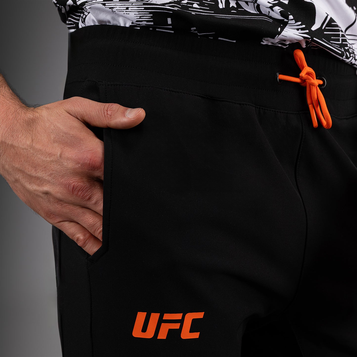 UFC Zenith by Venum Authentic Fight Week パンツ メンズ - ブラック