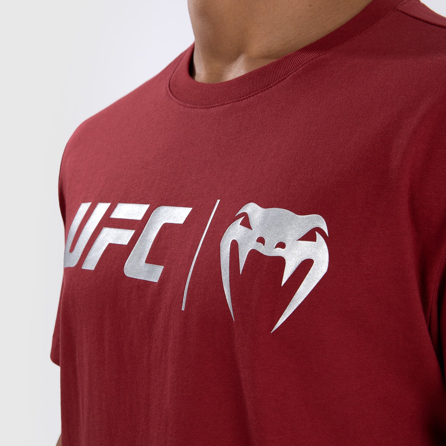 UFC Venum Classic Tシャツ - レッド/ホワイト