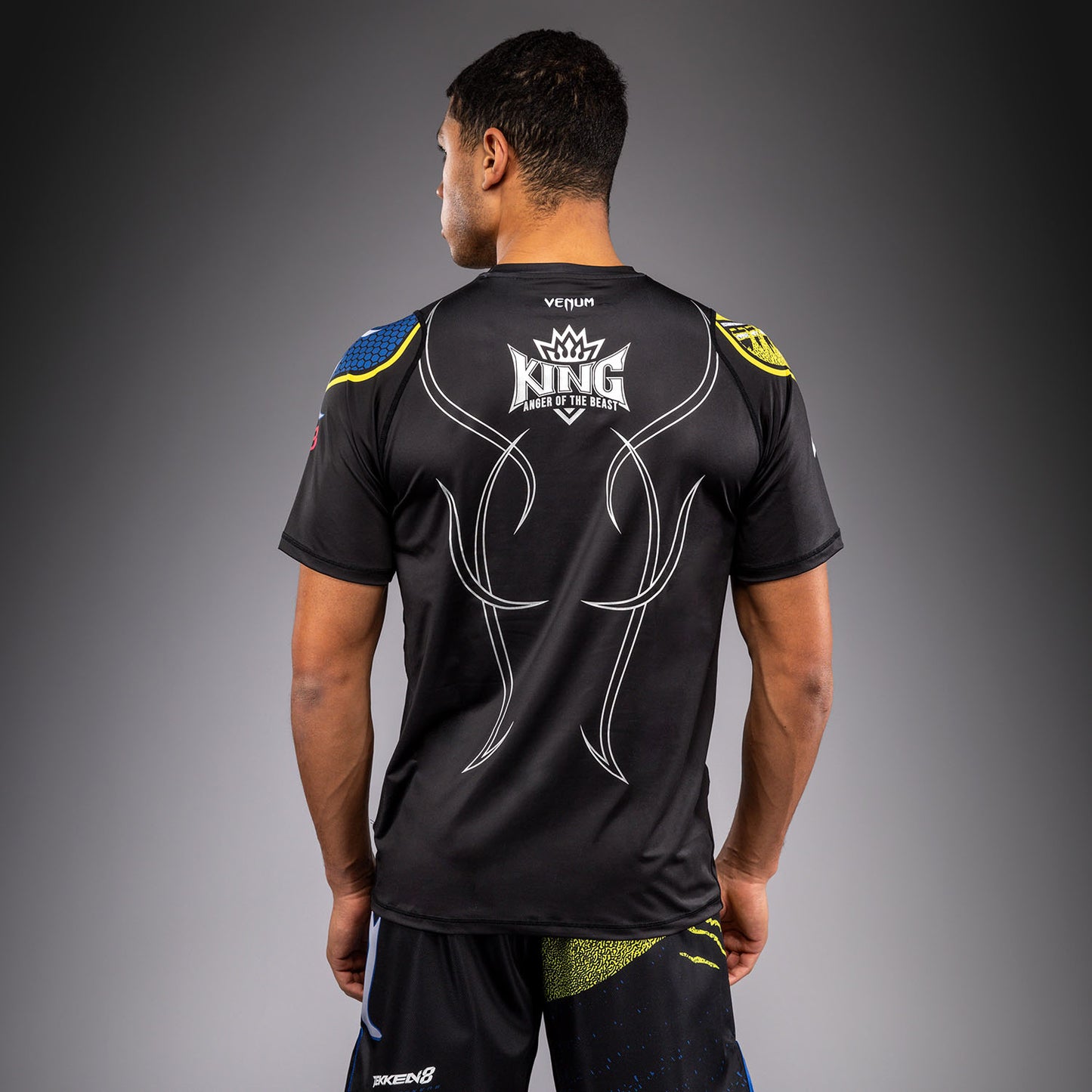 Venum x TEKKEN 8 ドライテックTシャツ - キング - ブラック/イエロー