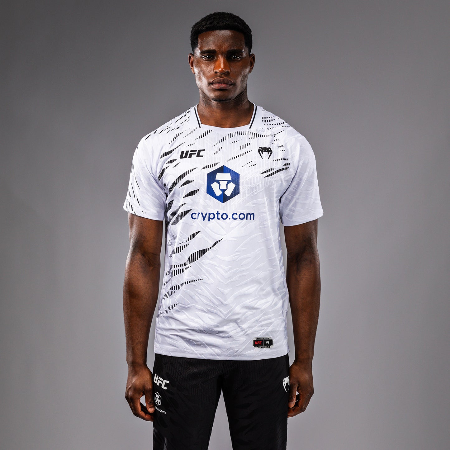 UFC Fusion by Venum Authentic Fight Night レースTシャツ（男性用） - ホワイト