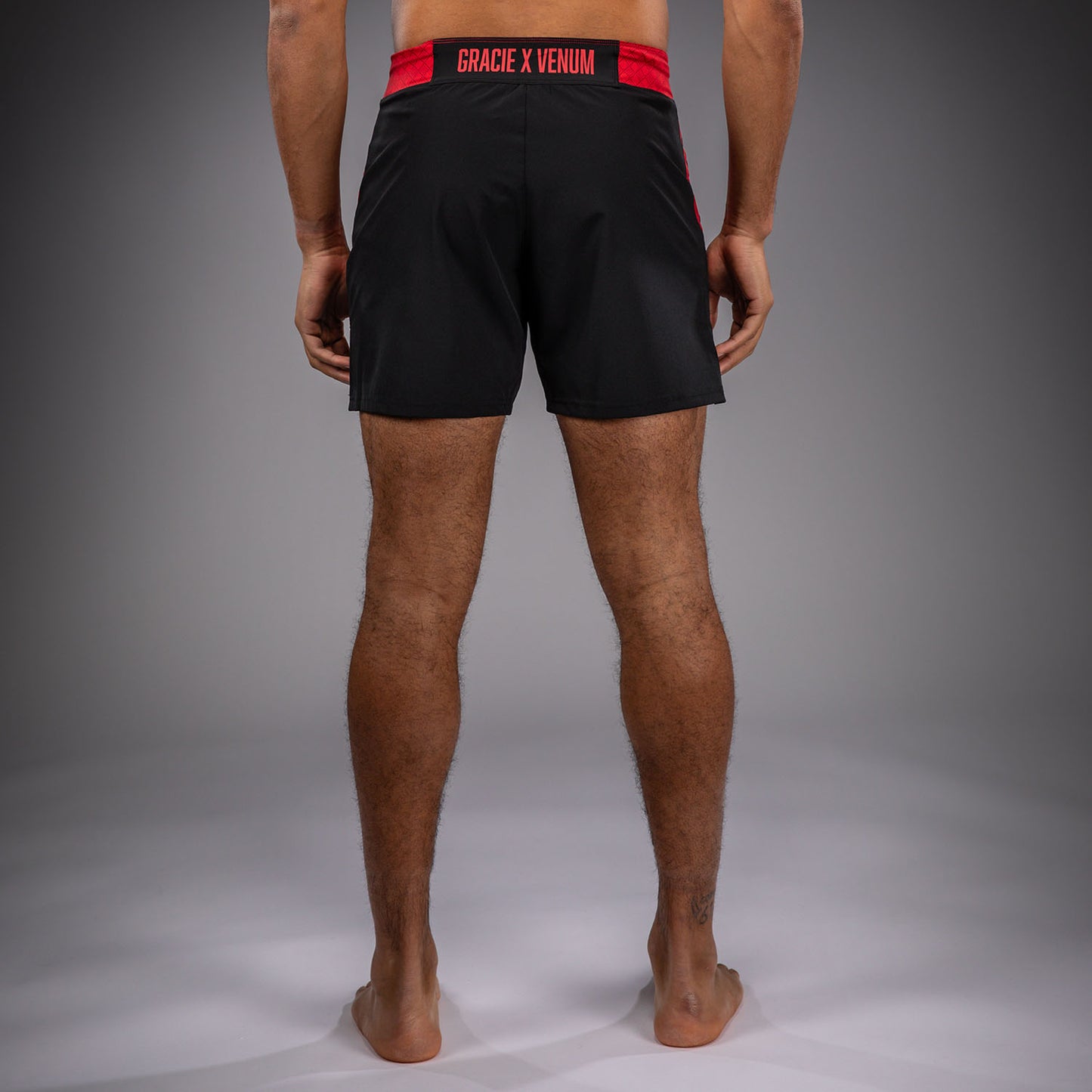 Venum x Roger Gracie Signature ファイトショーツ - ブラック/レッド