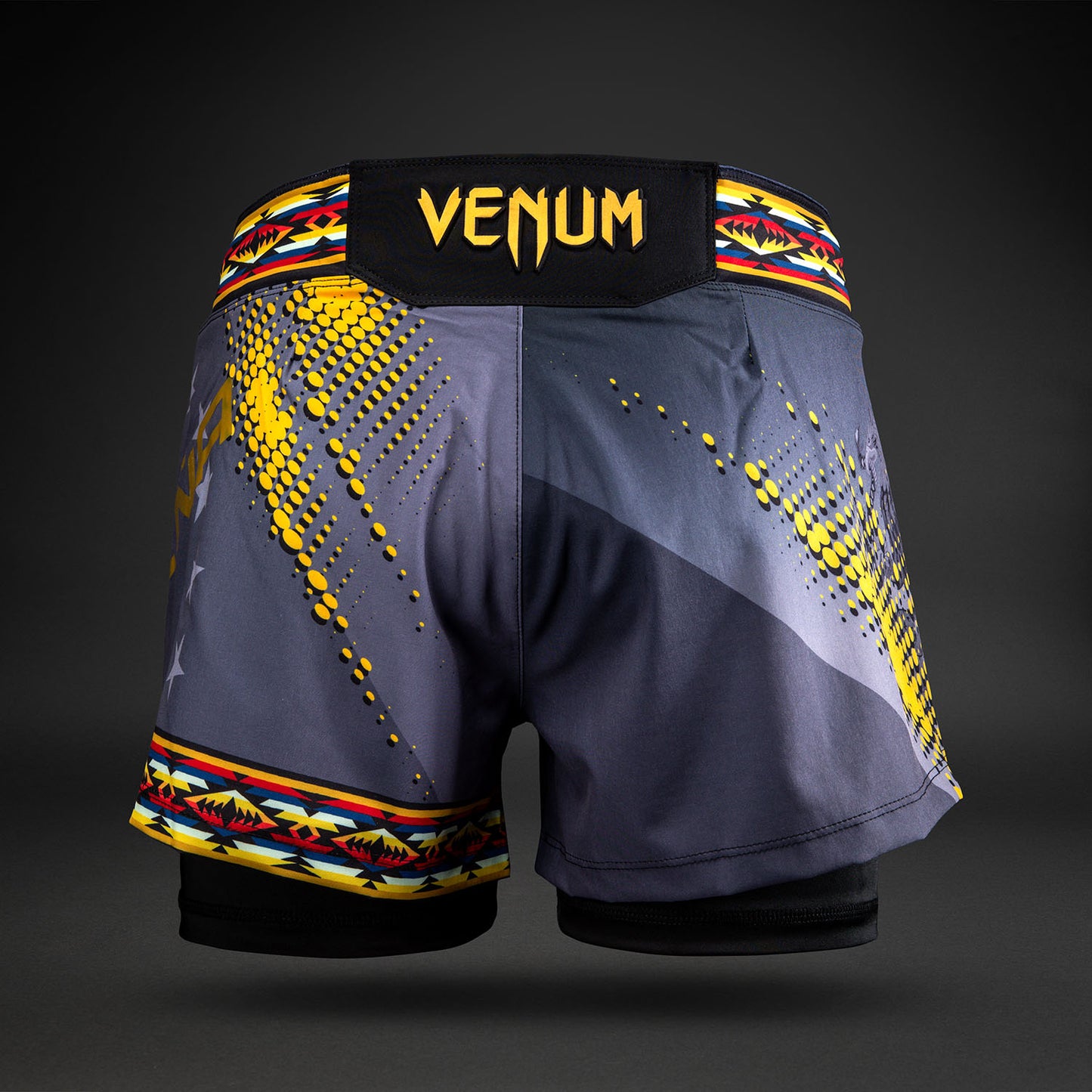 UFC Unrivaled by Venum Julianna Peña レディースショートフィットファイトショート - ブラック
