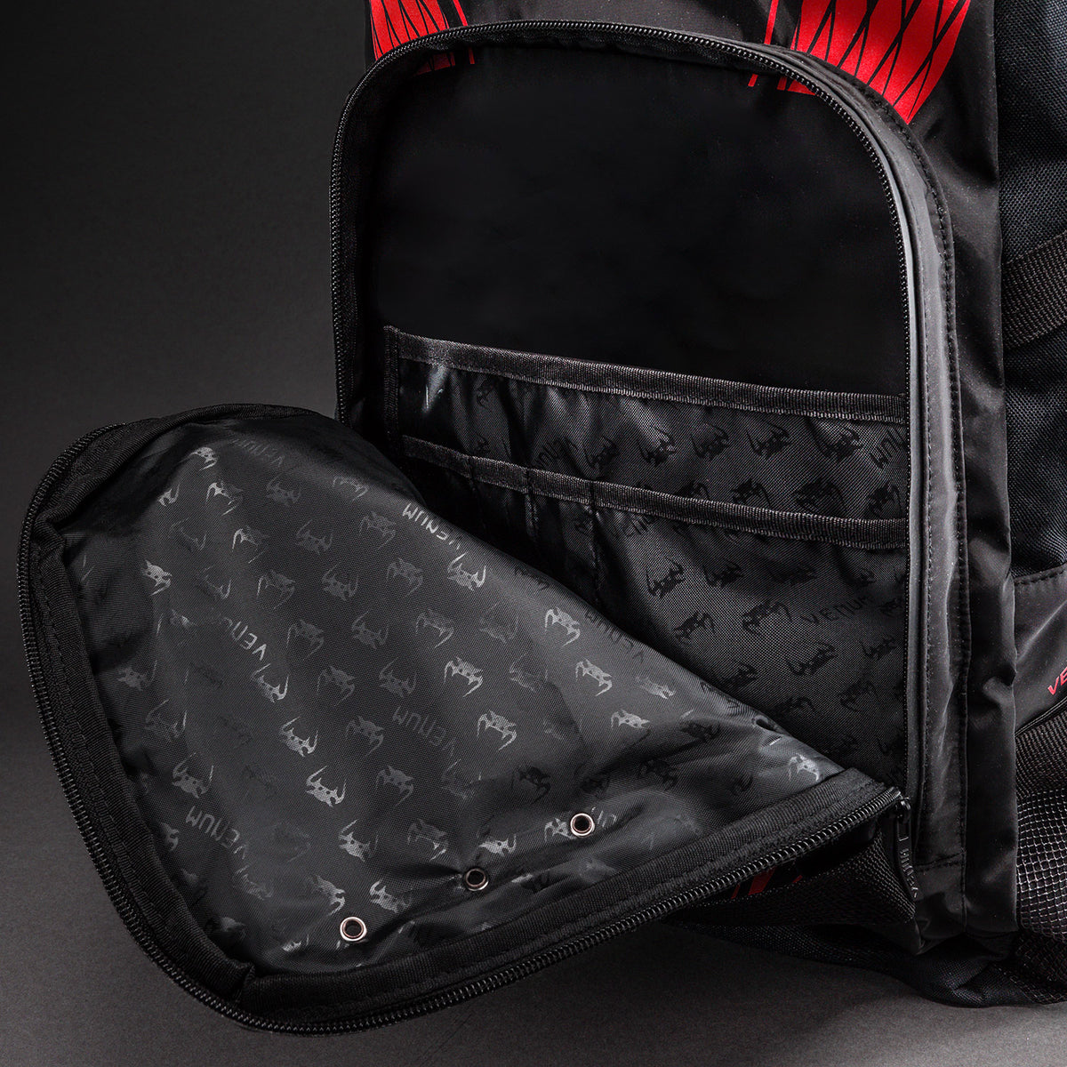 Venum Amazonia Reborn バックパック (15-25 L) - ブラック/レッド