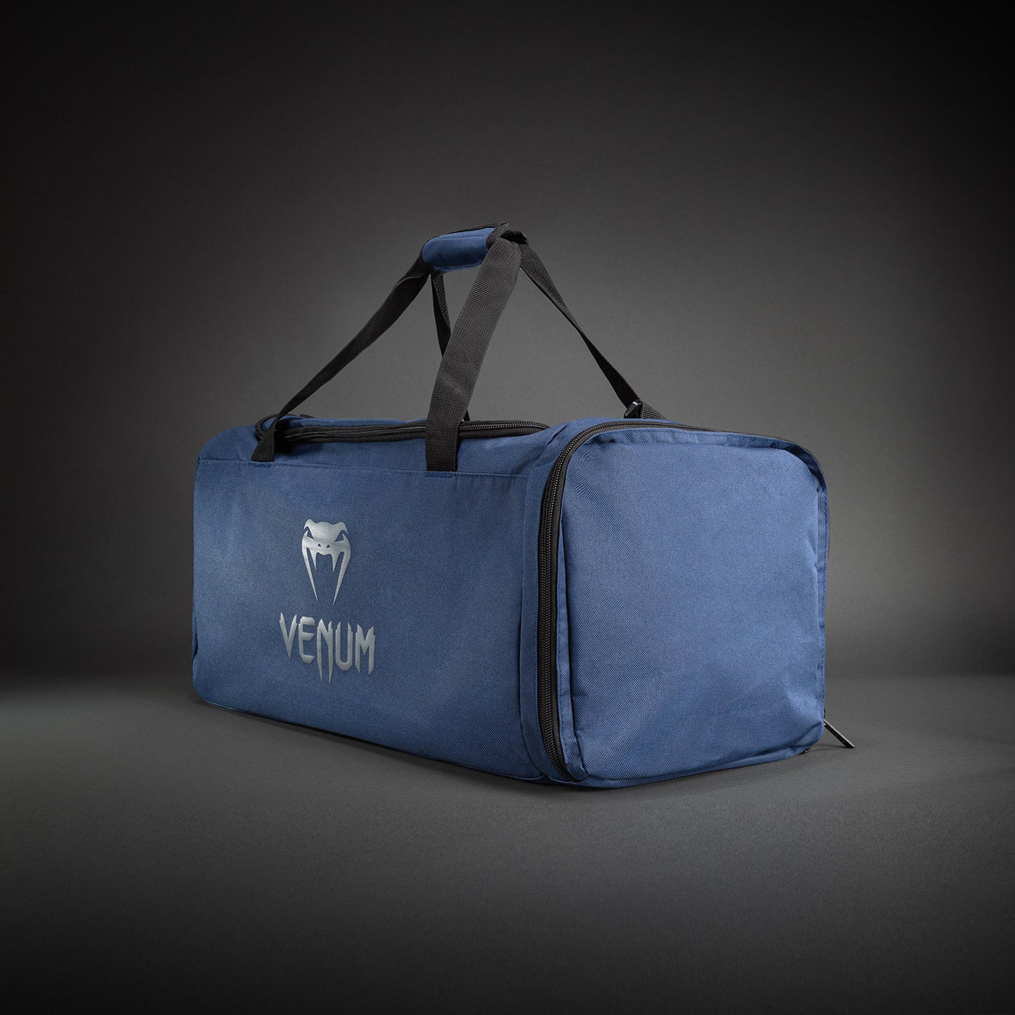 Venum Essential スポーツバッグ (37L) - ネイビーブルー