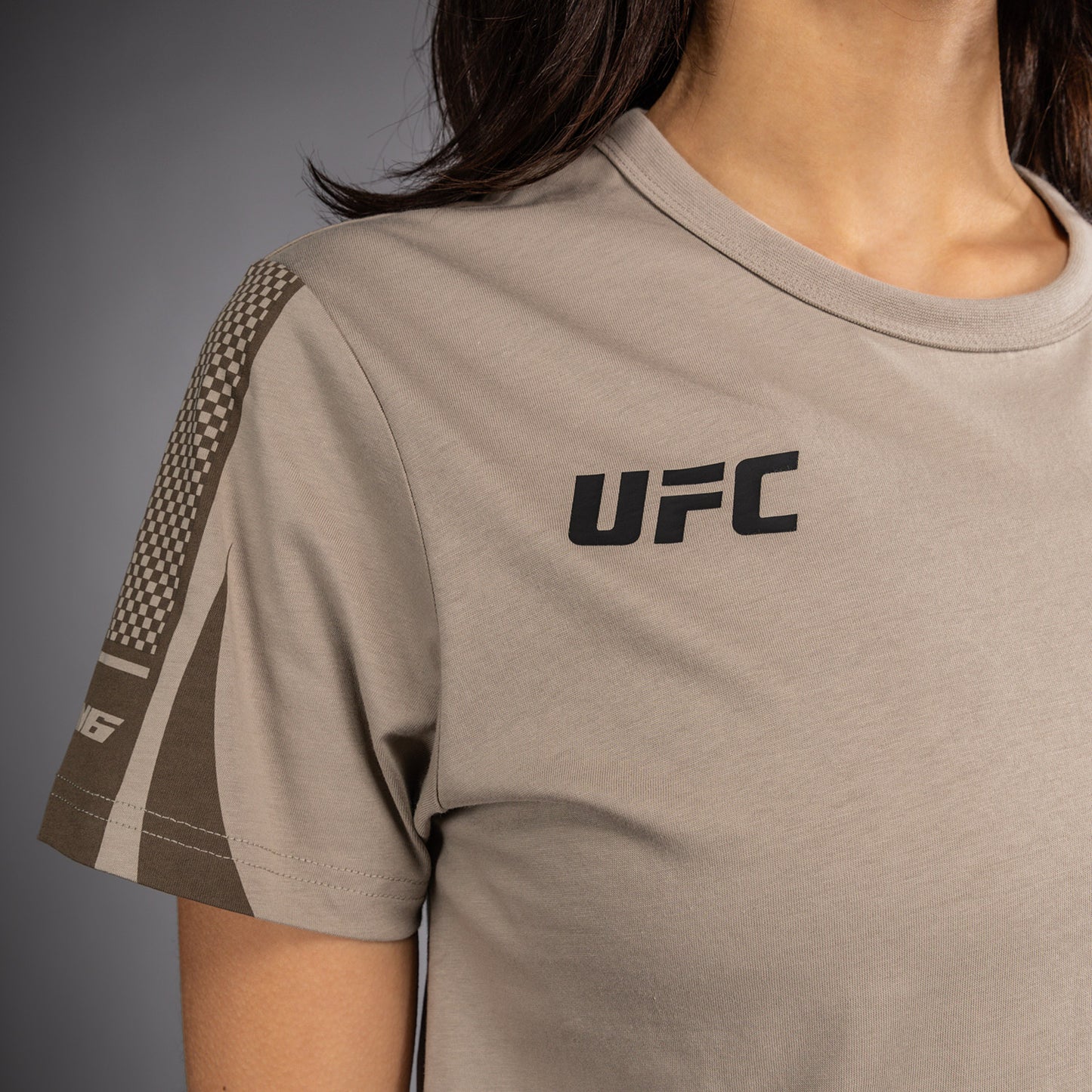 Venum UFC Unity by Venum Authentic Fight Week ウィメンズ 半袖Tシャツ - サンド