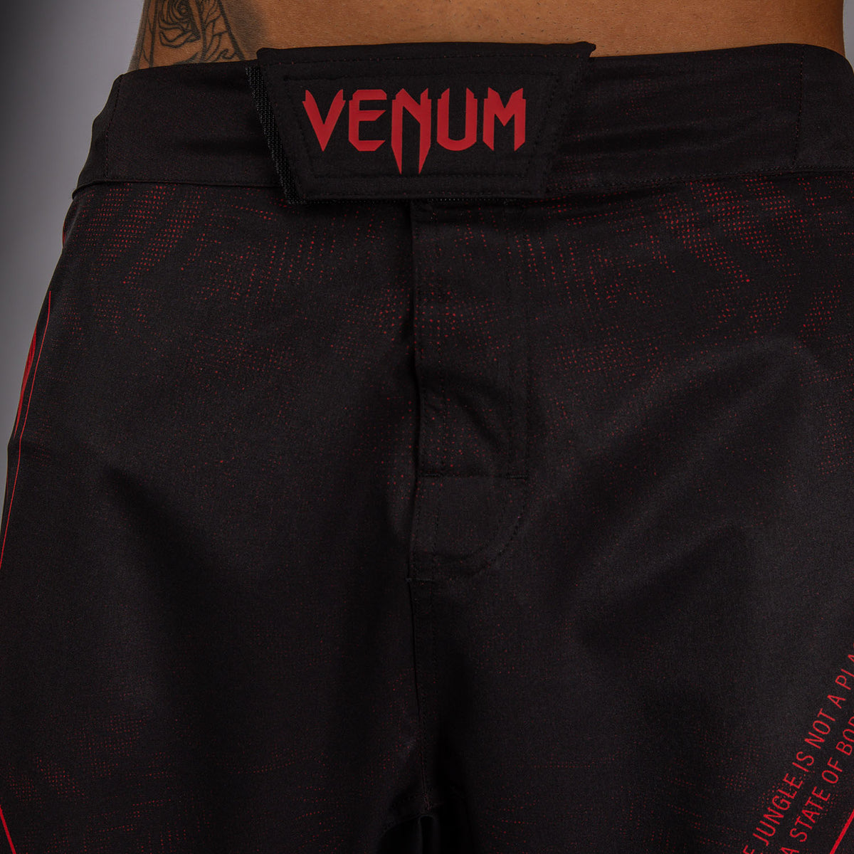 Venum Amazonia Reborn MMAショーツ - ブラック/レッド