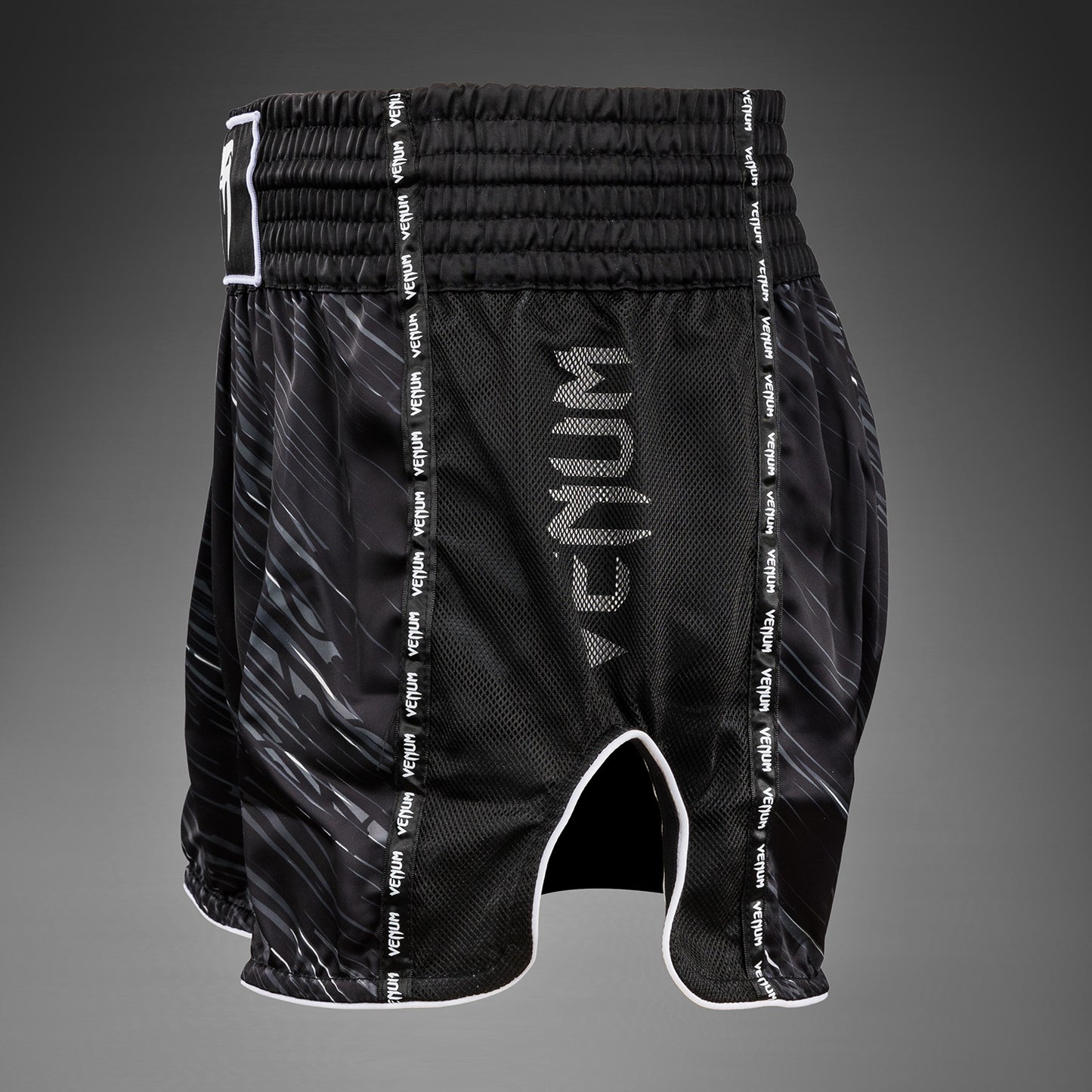 Venum Rapid ムエタイショーツ