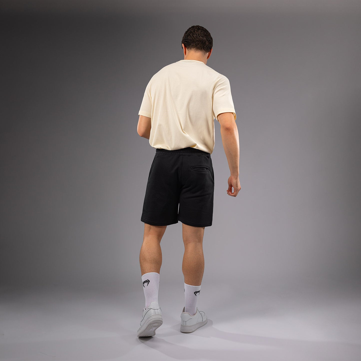 Venum Classic コットンショーツ - ブラック