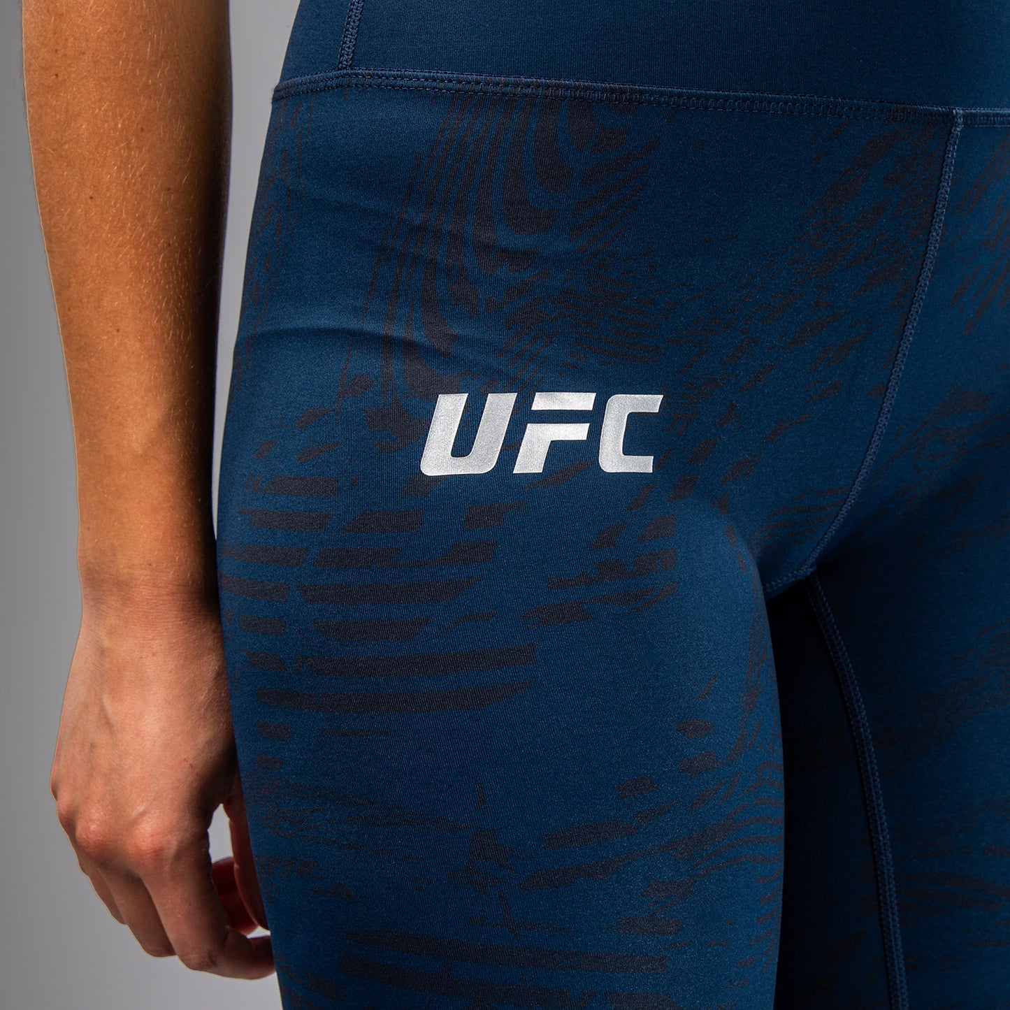 UFC Fusion by Venum Fight Week パフォーマンスレギンス（女性用） - オーシャニックブルー