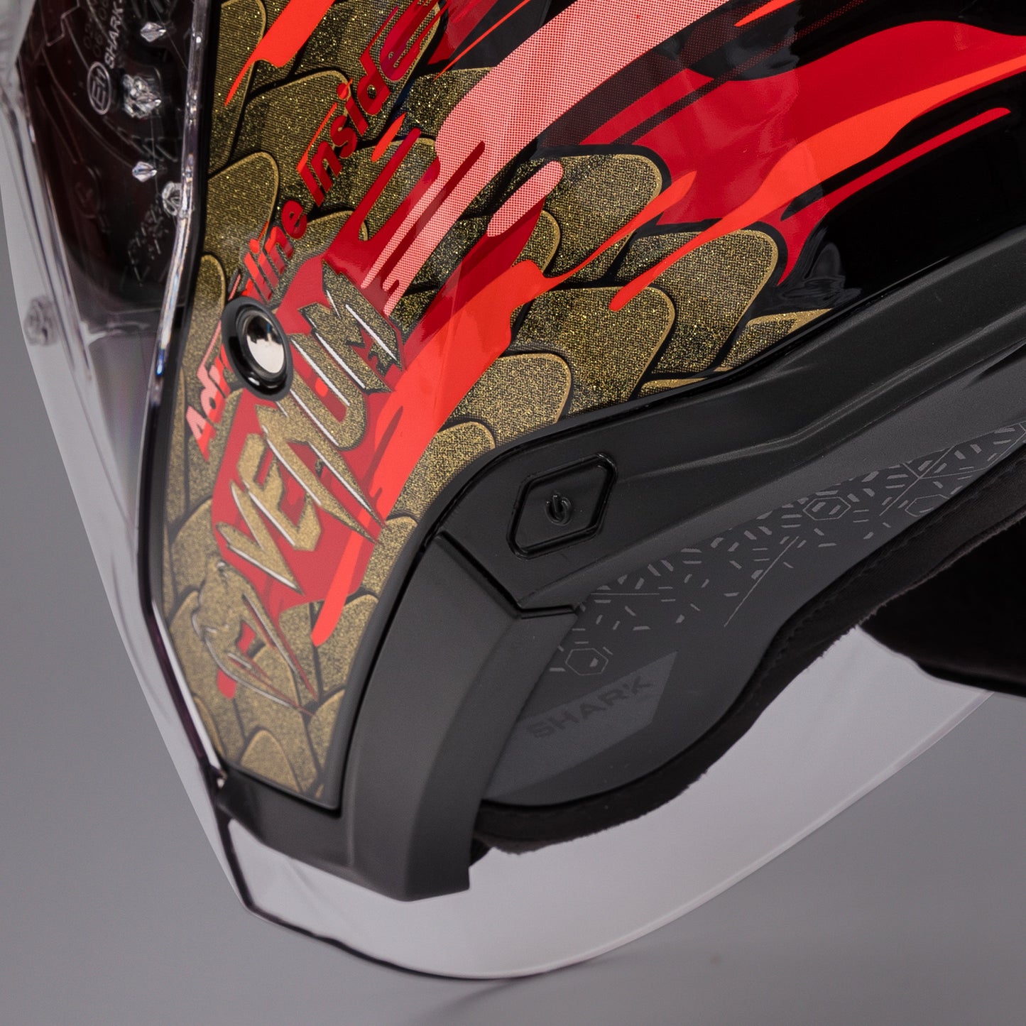 Venum x Shark SKWAL i3 JET バイク用ヘルメット - レッド/ゴールド