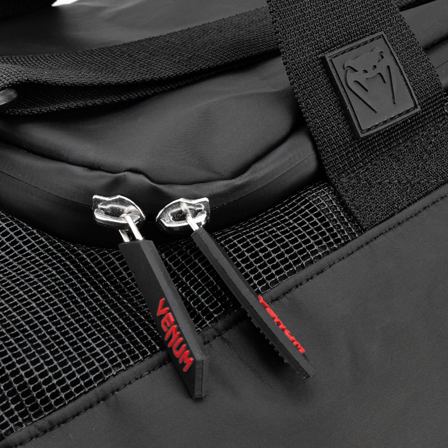 Venum Trainer Lite Evo スポーツバッグ - ブラック/レッド