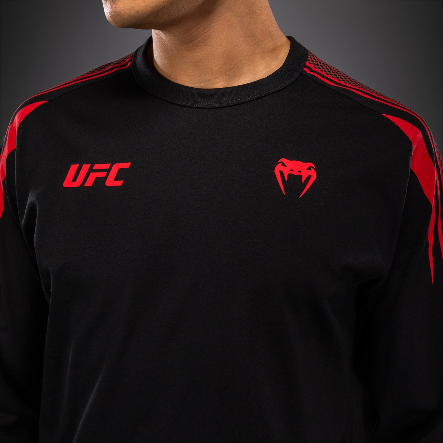 Venum UFC Unity by Venum Authentic Fight Week メンズ 長袖Tシャツ - ブラック