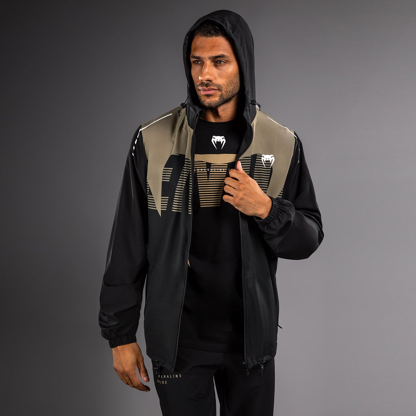 Venum Adrenaline トラックジャケット – ブラック/サンド