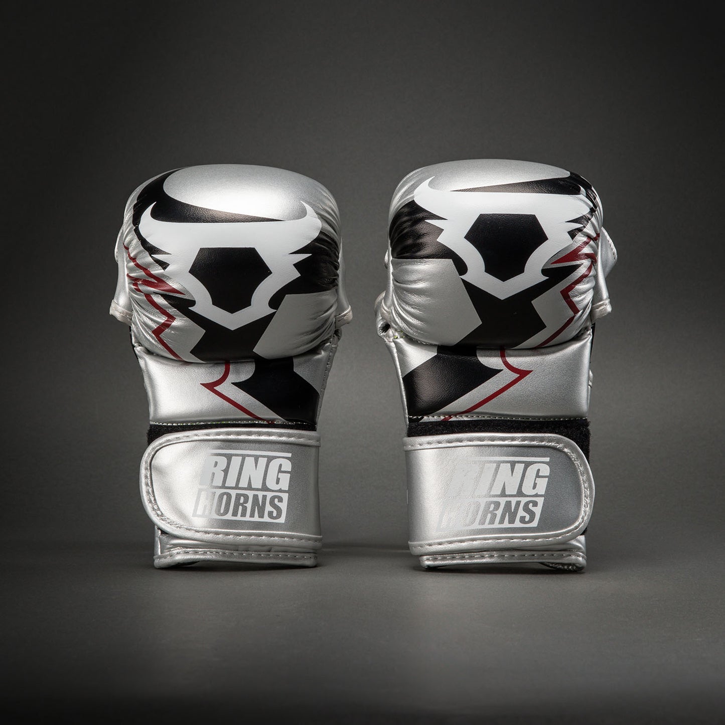 Ringhorns Charger by Venum MMA スパーリンググローブ – シルバー/ブラック