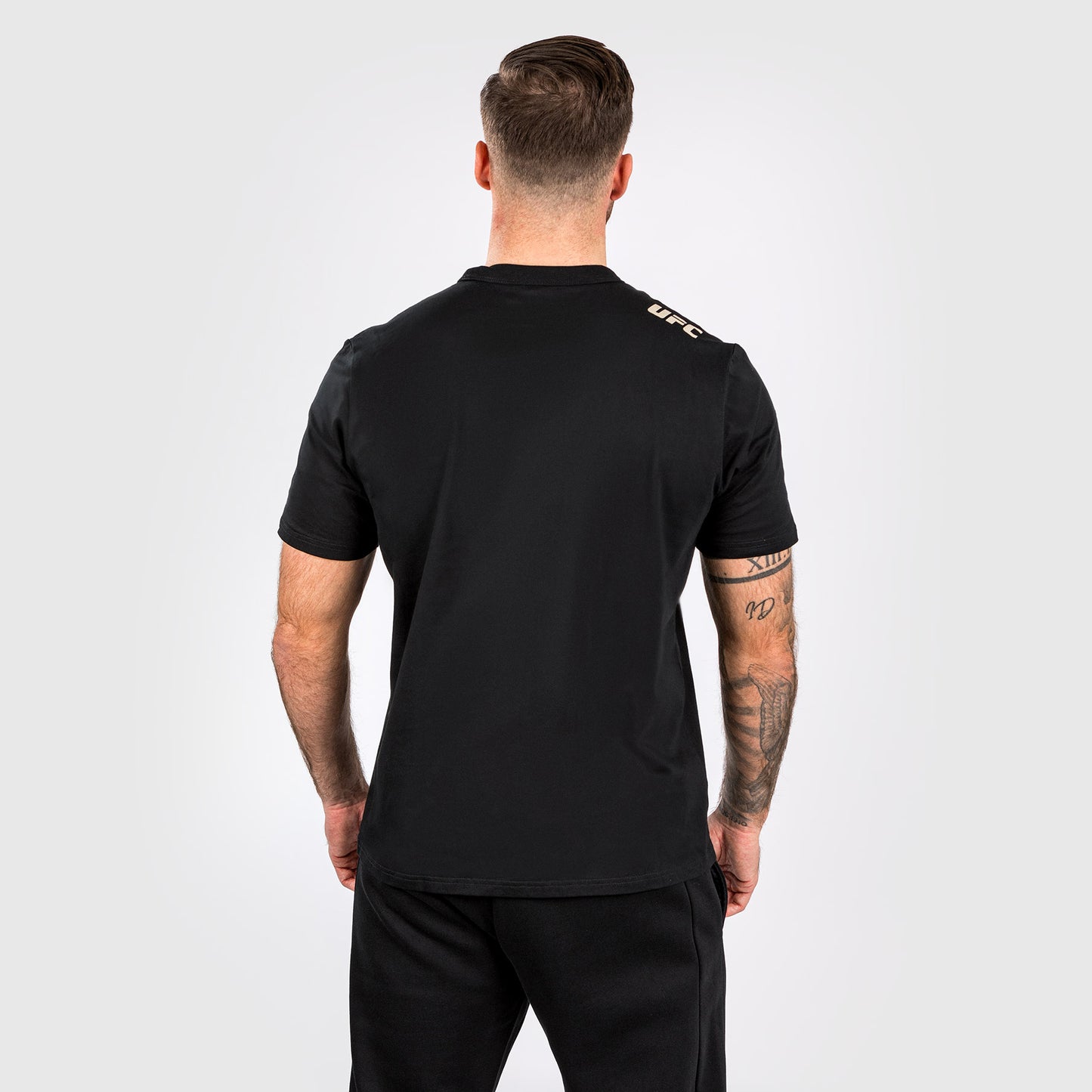 UFC Adrenaline by Venum Fight Week メンズ半袖Tシャツ - ブラック